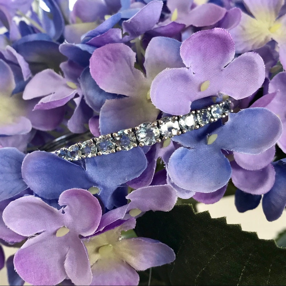 Aquamarine and silver bracelet